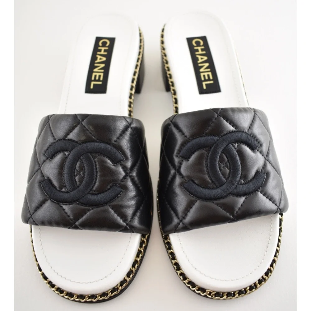 Chanel 25P Black Quilted Leather Chain CC Logo Mule Slide Sandal Block Heel 36.5